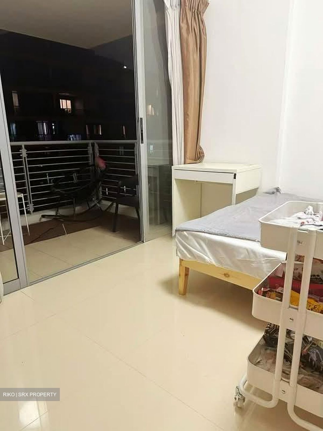 Intero (D13), Apartment #593494961